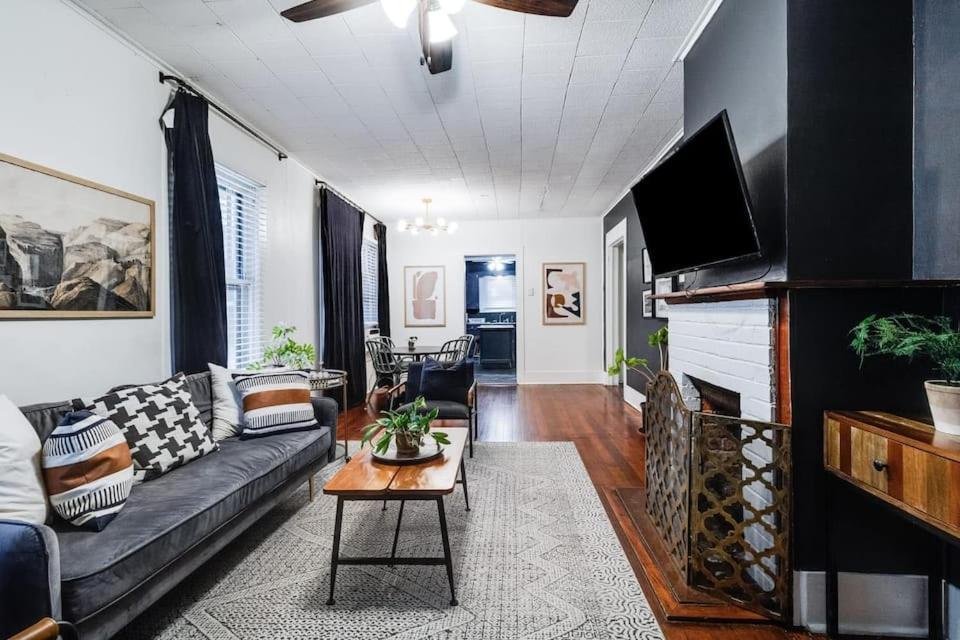 Spacious 4Br Retreat In The Heart Of Lafayette Eksteriør bilde