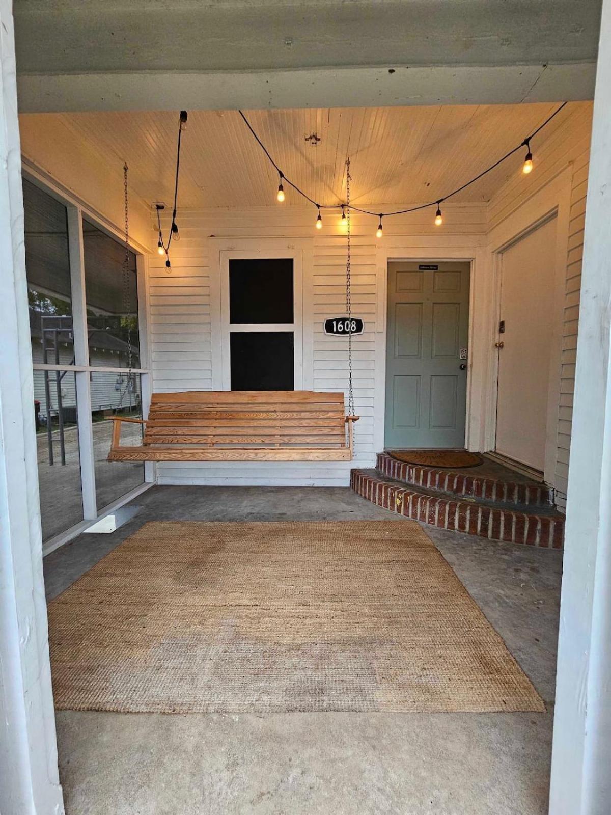Spacious 4Br Retreat In The Heart Of Lafayette Eksteriør bilde